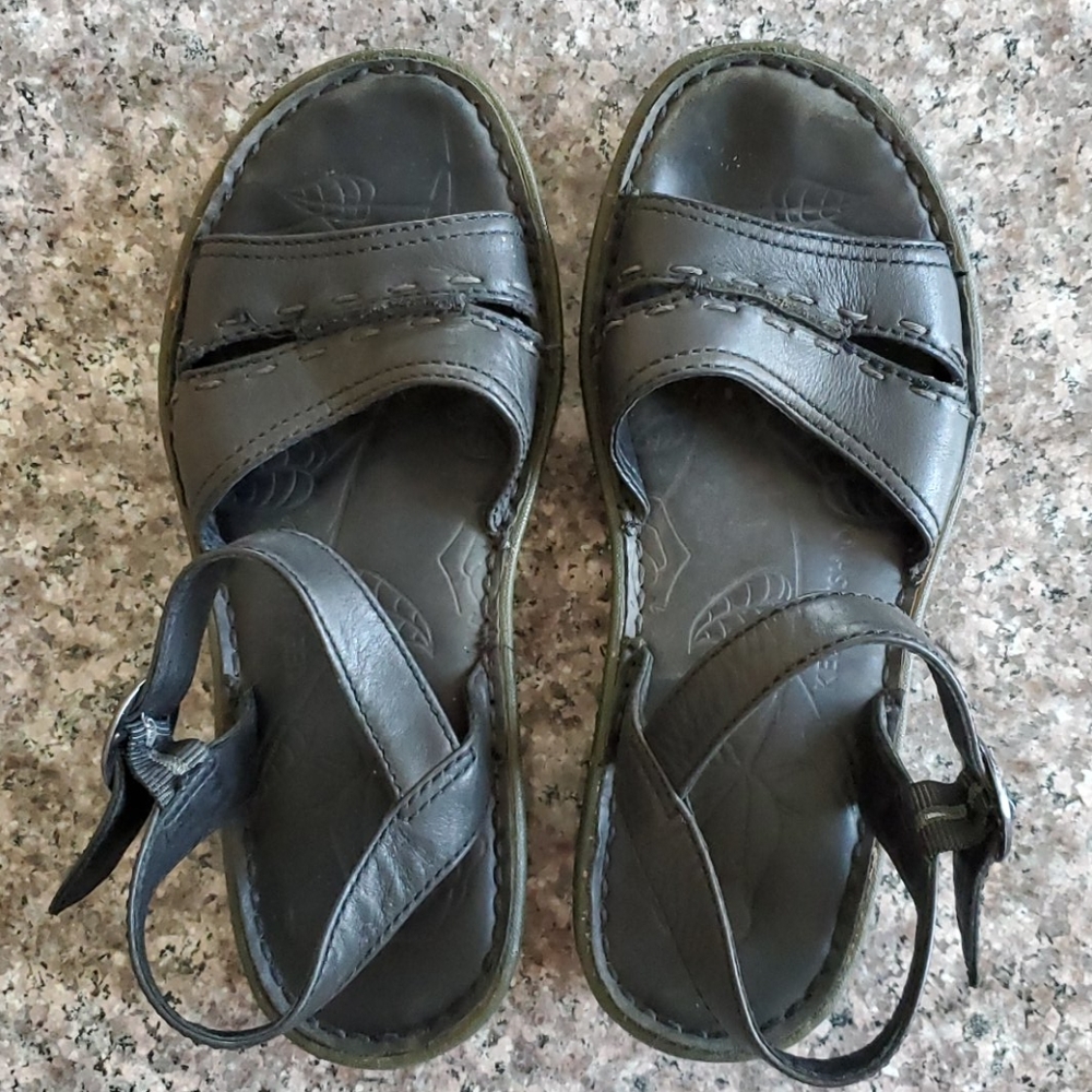 Keen size 7 leather sandals